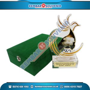 Trophy Akrilik STIMIK Sepuluh Nopember Jayapura