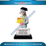 Plakat Penghargaan Kayu PT Capital Financial Indonesia Tbk