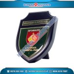 Plakat Perusahaan PT AKR Corporindo Tbk.
